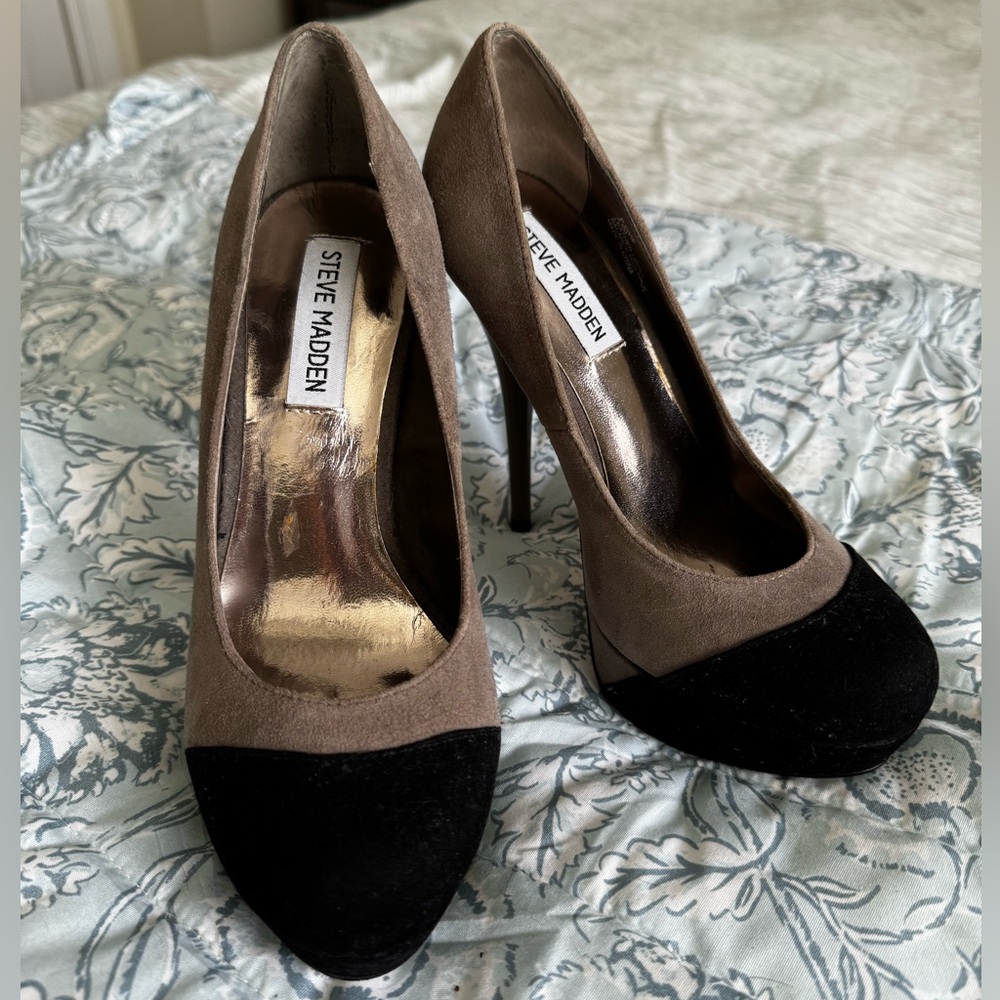 Steve Madden Suede Platform Stiletto Pumps (vintage)